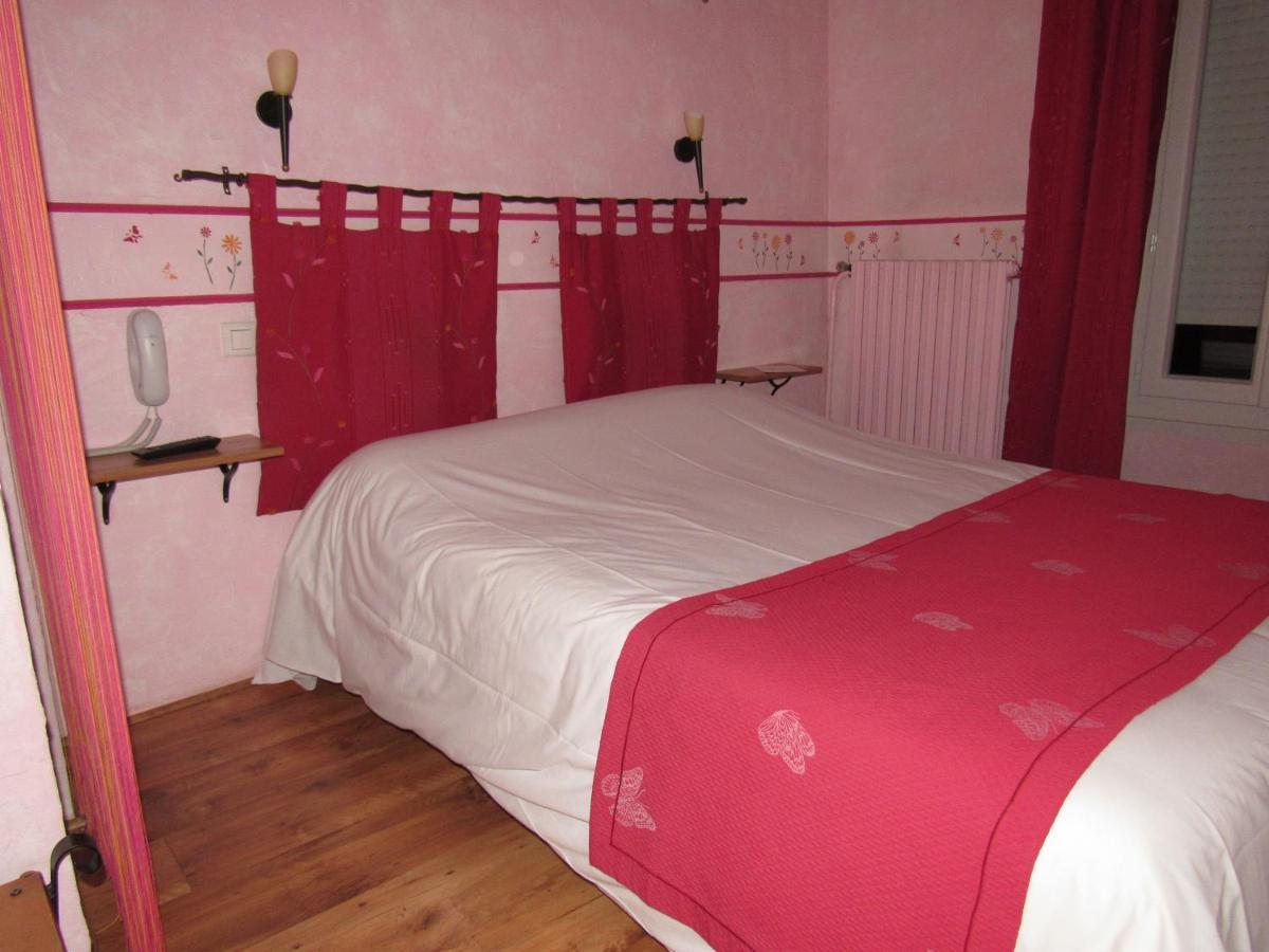 Hostellerie Le Mirabeau Peyrolles-en-Provence Exteriör bild