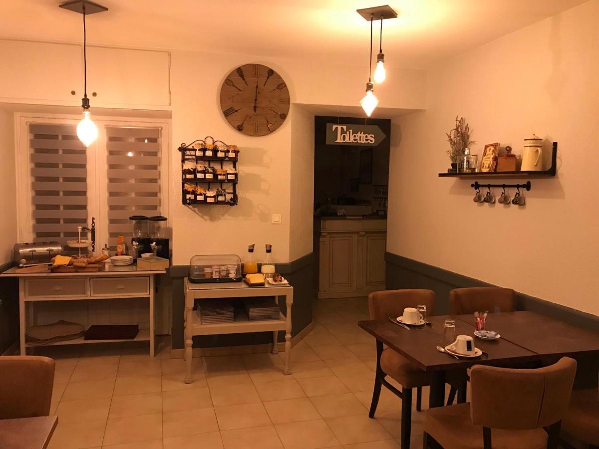 Hostellerie Le Mirabeau Peyrolles-en-Provence Exteriör bild