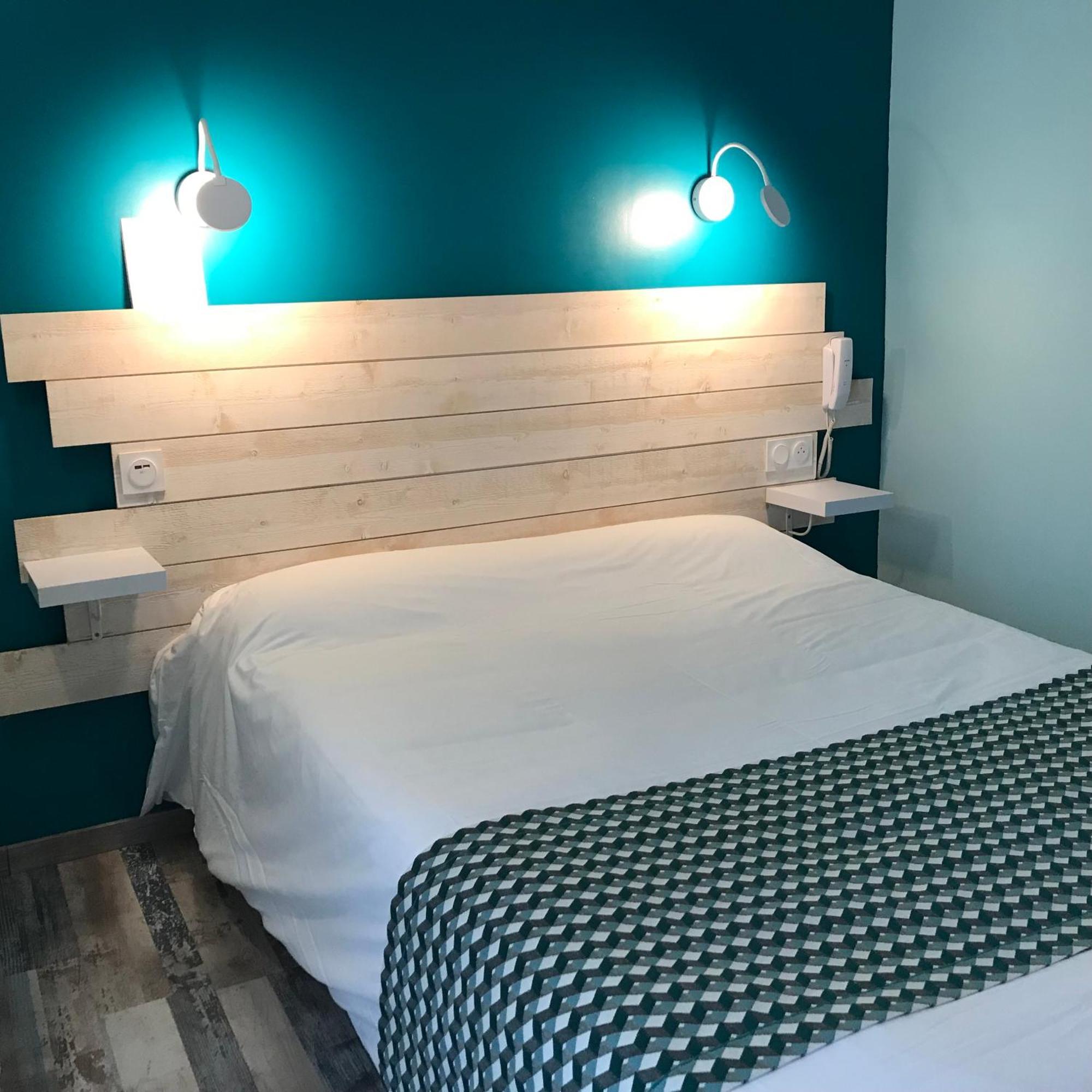 Hostellerie Le Mirabeau Peyrolles-en-Provence Exteriör bild